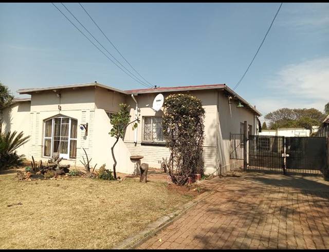 3 BEDROOM HOUSE FOR SALE IN HOMELAKE
